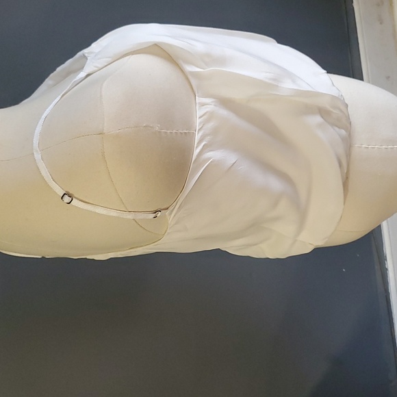 Alice+Olivia  silk cami crop top size s/p - Picture 3 of 12